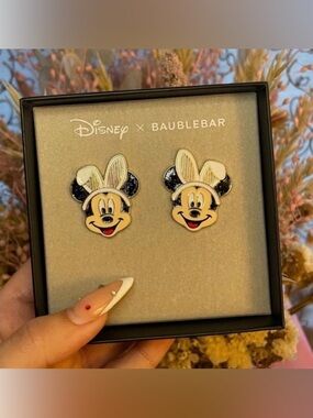 NEW IN BOX Disney x Baublebar Mickey Mouse with Bunny ears Easter earrings